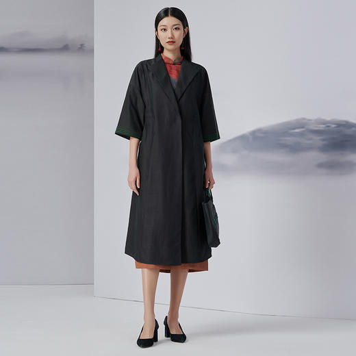 TANGY Collection/天意精品2022年秋冬新品时色系列茛绸外套 商品图1