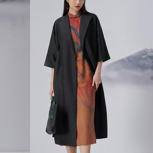 TANGY Collection/天意精品2022年秋冬新品时色系列茛绸外套 商品图4