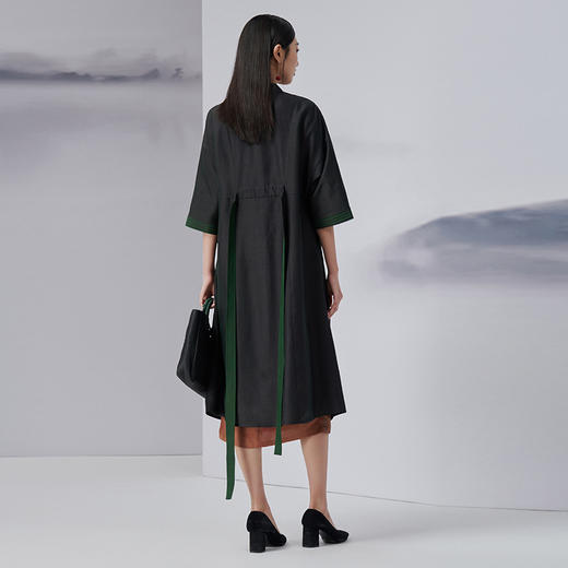 TANGY Collection/天意精品2022年秋冬新品时色系列茛绸外套 商品图2