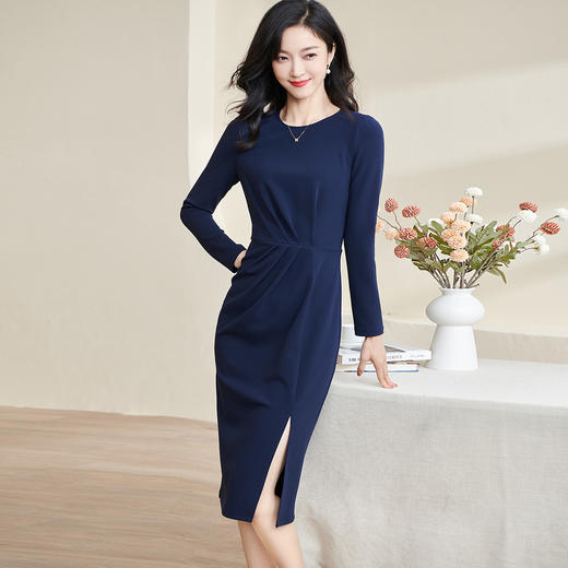 剩S 米思阳2024秋季新款优雅性感长袖连衣裙收褶修身显瘦中长裙子2411 商品图0