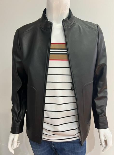 4F箭鱼鲨男装 商品图0