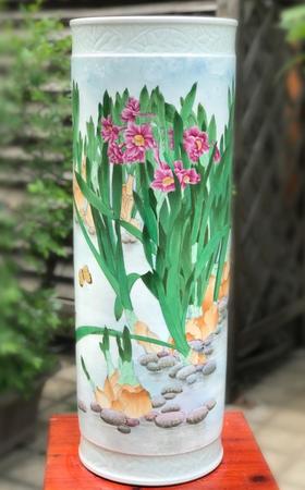 新彩水仙艳姿书画筒