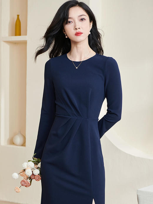 剩S 米思阳2024秋季新款优雅性感长袖连衣裙收褶修身显瘦中长裙子2411 商品图1