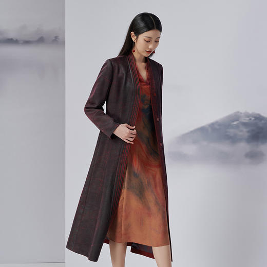 TANGY Collection/天意精品2022年秋冬新品时色系列茛绸外套 商品图1