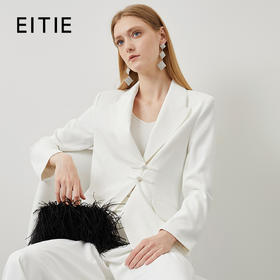 EITIE爱特爱秋季新款气质通勤显瘦盘扣装饰白色休闲西装外套C2203006