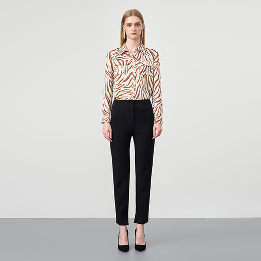 EITIE爱特爱秋季新款修身显瘦百搭印花收腰衬衣上衣6709421 商品图3