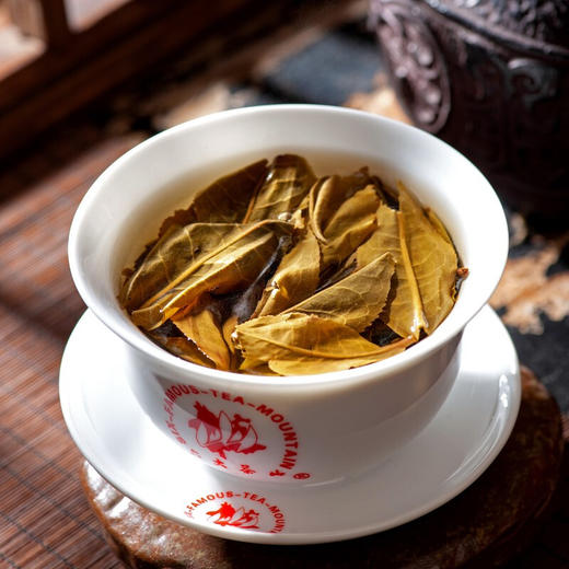 【红标俊昌号】 云南普洱茶生茶 七子饼茶古树春茶 7饼/提 商品图4