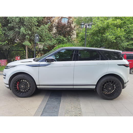 路虎 揽胜极光 249PS R-DYNAMIC HSE 【长租-北京】 商品图3