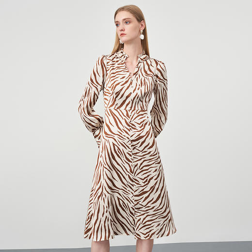 EITIE爱特爱秋季新款高腰气质优雅立领印花连衣裙6707438 商品图3