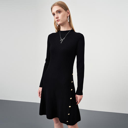 EITIE爱特爱秋季新款100%绵羊毛气质半高领黑色修身显瘦通勤针织连衣裙C2201014 商品图2