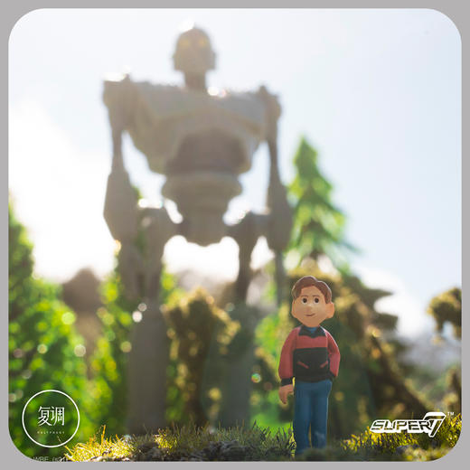 现货 Super7 钢铁巨人 挂卡系列 动画 超级钢铁巨人 商品图4