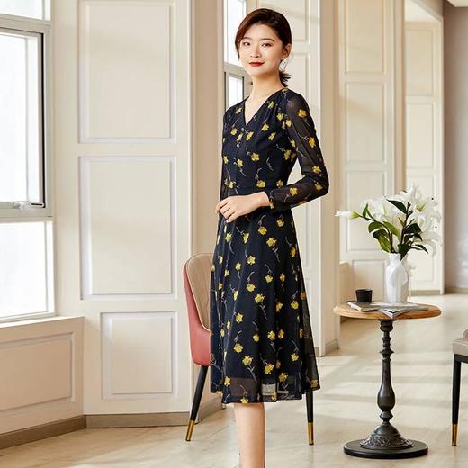 2楼NAERSI深秋暗青紫色长袖连衣裙 商品图2