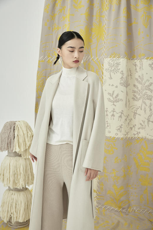 女装长款水波纹羊绒呢大衣  SJF18W784B 商品图0