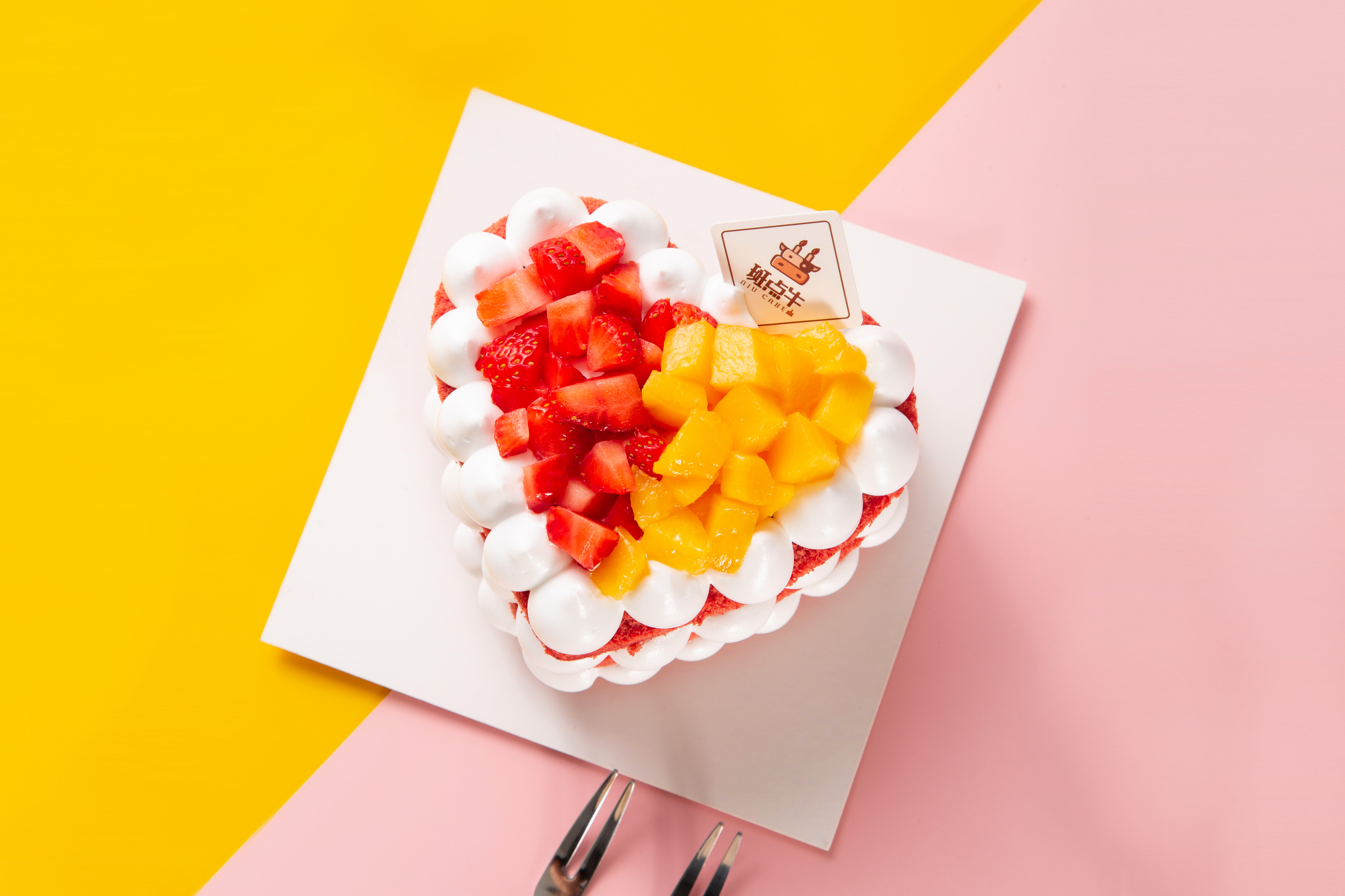 小幸运（裸蛋糕相较于常规蛋糕要显小，介意慎拍）