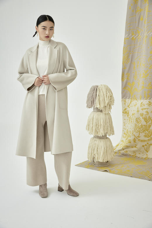 女装长款水波纹羊绒呢大衣  SJF18W784B 商品图2