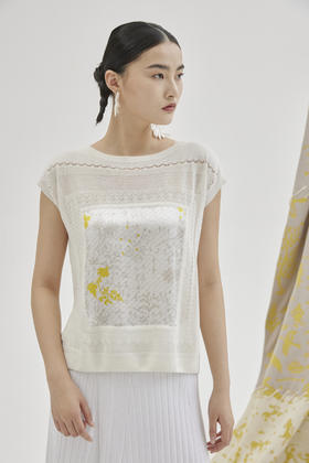 一字领真丝羊绒针梭相拼上衣SJS94W005K