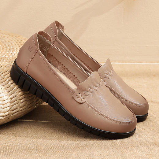 信诺 真皮舒适女鞋 中老年妈妈鞋软底轻便春秋款平底脚宽舒适皮鞋22Q6315-68 商品图3