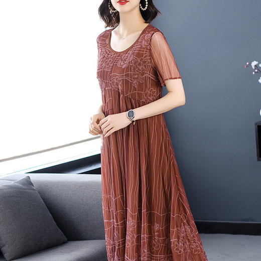 dp6002 宽松洋气中长裙子高档A字裙印花网纱连衣裙 商品图6