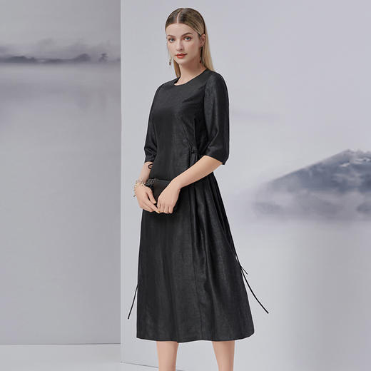 TANGY Collection/天意精品2022年秋季新品女士茛绸连衣裙 商品图1