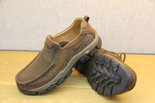 豪行2022年夏季款12208912耐磨底真皮冲孔凉鞋打孔透气户外休闲鞋 专柜正品 商品图5