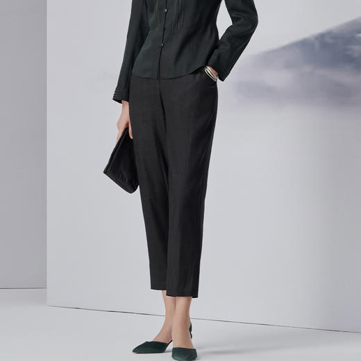 TANGY Collection/天意精品2022年秋冬新品时色系列茛绸小脚裤 商品图1