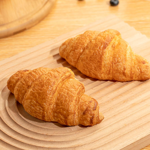 【9.9元秒杀体验装】2个原味黄油牛角包，现吃现烤，味道才好，3步开启幸福早餐生活，0添加防腐剂，0氢化反式脂肪酸（上海分众） 商品图2