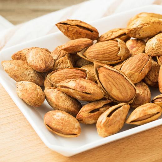 粹品沁采手剥巴旦木170g罐装 商品图1