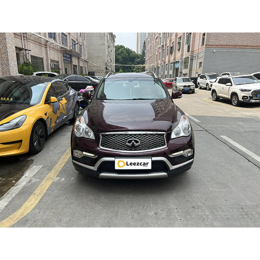 英菲尼迪	QX50 2.5L 豪华版 【长租-深圳】 商品图1