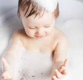 痱子痒、红屁屁……宝宝该怎么办？夏季儿童护肤宝典来啦！