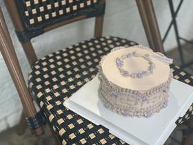 复古手绘奶油蛋糕