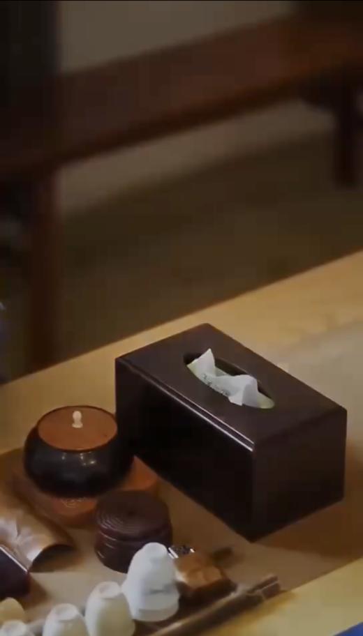 纸巾盒°大红酸枝（开裂特价处理） 商品图0