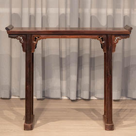 紫檀夹头榫云纹翘头案