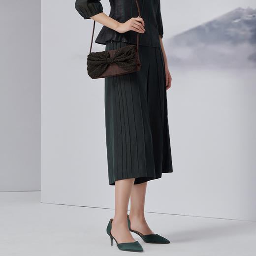 TANGY Collection/天意精品2022年秋冬新品时色系列竖条纹莨绸裙裤 商品图1