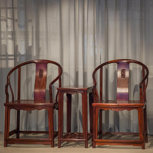 红木高浮雕螭龙纹圈椅成套（两椅一几） 商品图0