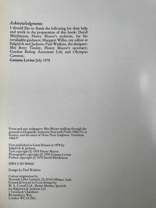 亨利·摩尔工作摄影图集 数百幅插图 精装16开 商品图4
