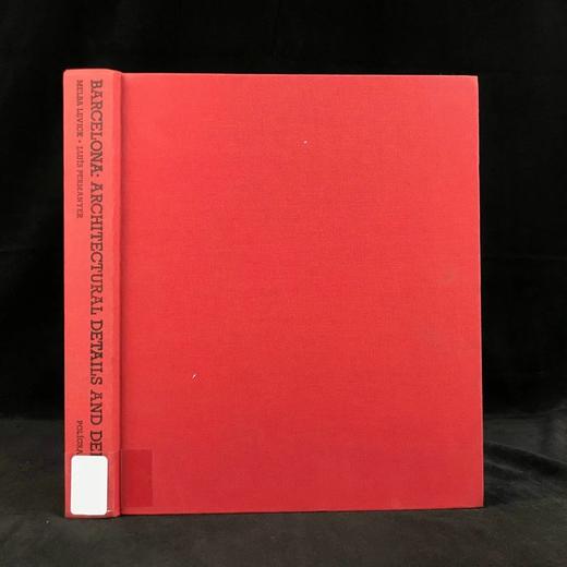 巴塞罗那建筑图集 数百幅插图 精装大16开 商品图0