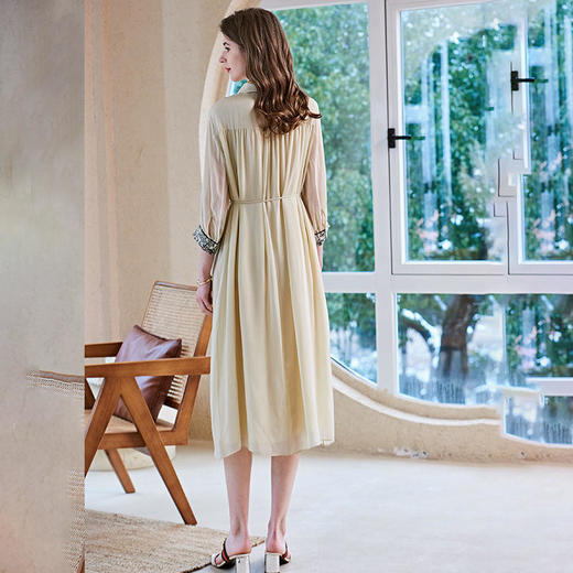 LLXR-D9008472新款高端优雅气质系带收腰中长款真丝刺绣连衣裙 商品图4