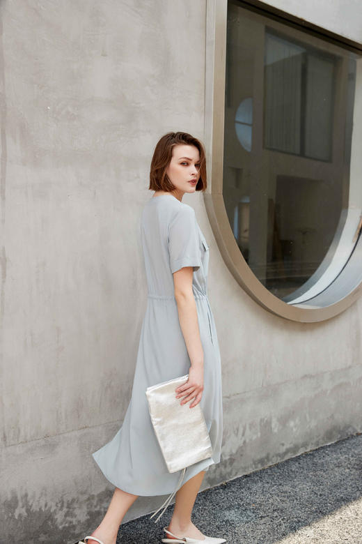 ４Ｆ　ＩＣＢ　时尚连衣裙 商品图0