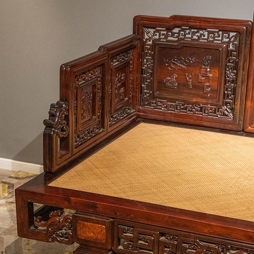 二十世纪 红木透雕拐子纹博古图七围屏罗汉床 商品图1