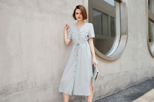 ４Ｆ　ＩＣＢ　时尚连衣裙 商品图3