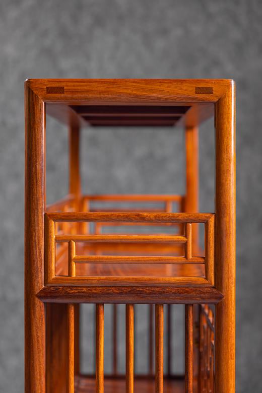 红桥红  家具严选  缅甸花梨（大果紫檀）【106 围栏式 透棂门架格】 商品图7