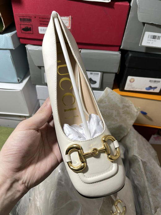 如图36码，孤品清仓特价，真皮+真皮大底～鞋底log氧化不影响，不退换，无包装 商品图0