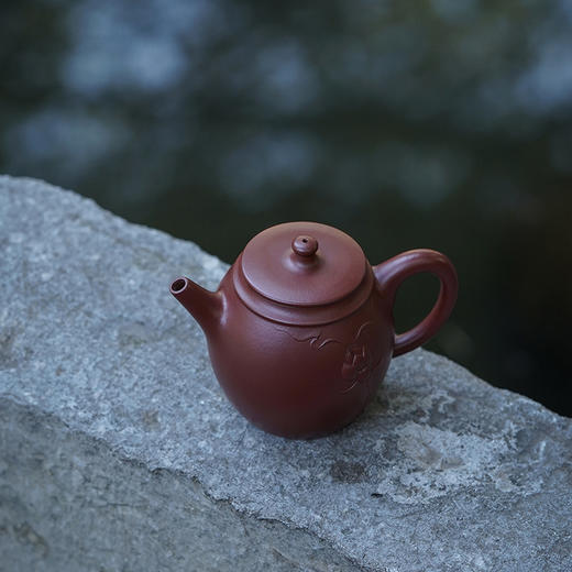 龙德堂陶艺 汤宣武《十二月花神·水佩风裳（六月荷花）》原矿紫泥 220cc 商品图3