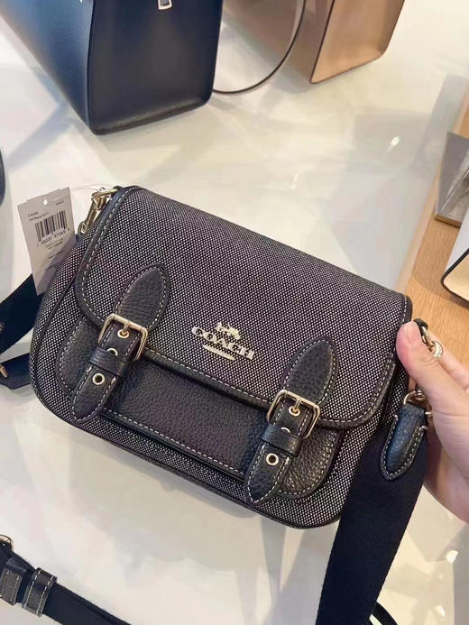 💰1380直邮到手✈️七月新款。颜值在线。coach 新款邮差包 Lucy 露西系列 商品图9