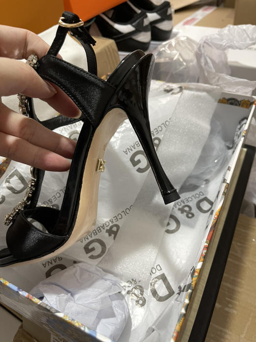 如图36码，性感高跟👠，孤品清仓特价，真皮+真皮大底～不退换，无包装 商品图5