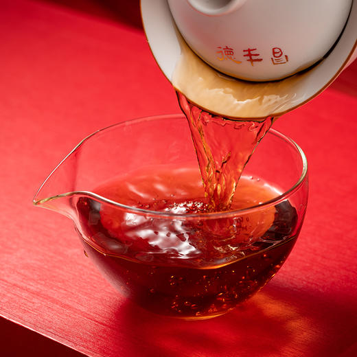 德丰昌普洱熟茶礼盒【老茶头】300克/盒 商品图4