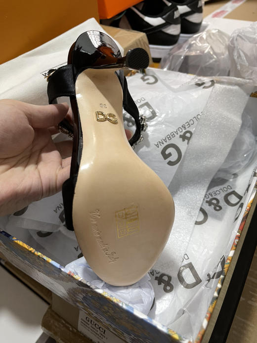 如图36码，性感高跟👠，孤品清仓特价，真皮+真皮大底～不退换，无包装 商品图6
