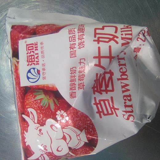 海河牛奶草莓味220ml 商品图0