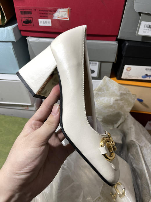 如图36码，孤品清仓特价，真皮+真皮大底～鞋底log氧化不影响，不退换，无包装 商品图1