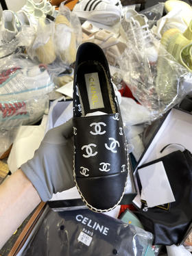 如图41码，孤品清仓特价，真皮～不退换，无包装